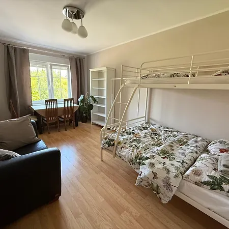 게스트하우스 Lotta Autobus Na Targi Mtp, Darmowy Parking, Samodzielny Meldunek *