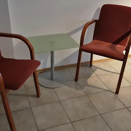 Lotta Autobus Na Targi Mtp, Darmowy Parking, Samodzielny Meldunek