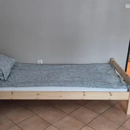 Lotta Autobus Na Targi Mtp, Darmowy Parking, Samodzielny Meldunek Vendégház