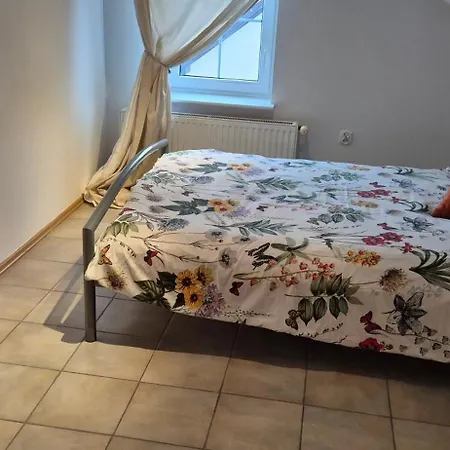 Konukevi Lotta Autobus Na Targi Mtp, Darmowy Parking, Samodzielny Meldunek Poznan