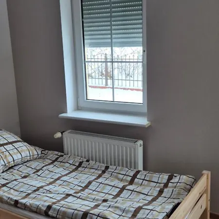 Lotta Autobus Na Targi Mtp, Darmowy Parking, Samodzielny Meldunek * Poznan