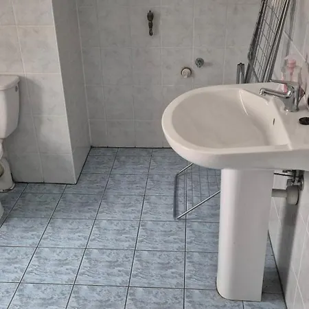 Lotta Autobus Na Targi Mtp, Darmowy Parking, Samodzielny Meldunek *