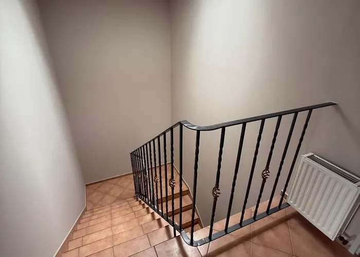 Lotta Autobus Na Targi Mtp, Darmowy Parking, Samodzielny Meldunek بوزنان