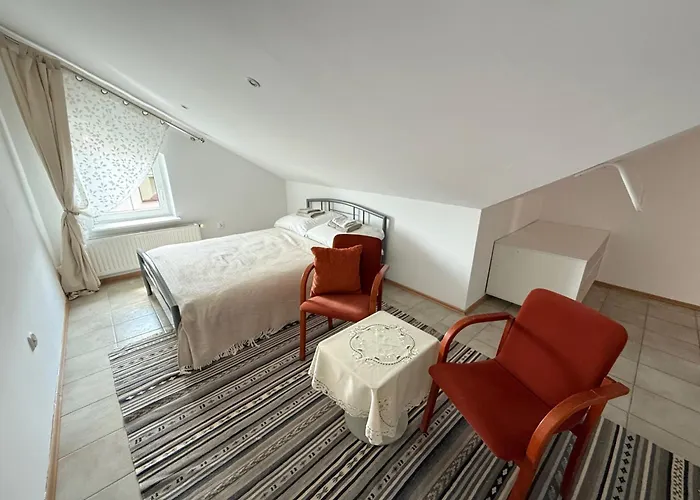 Lotta Autobus Na Targi Mtp, Darmowy Parking, Samodzielny Meldunek Casa de hóspedes *