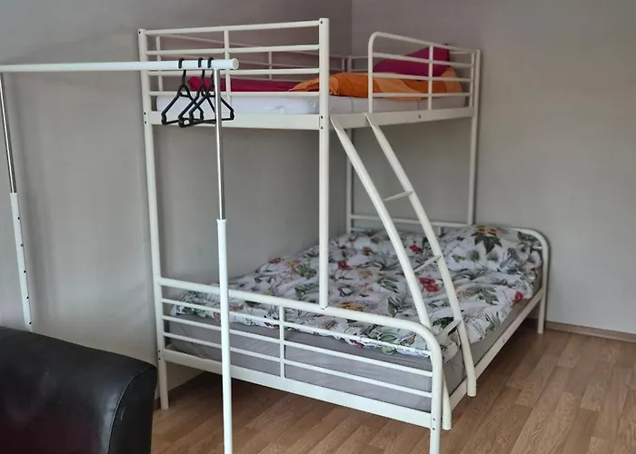 Lotta Autobus Na Targi Mtp, Darmowy Parking, Samodzielny Meldunek Casa de hóspedes